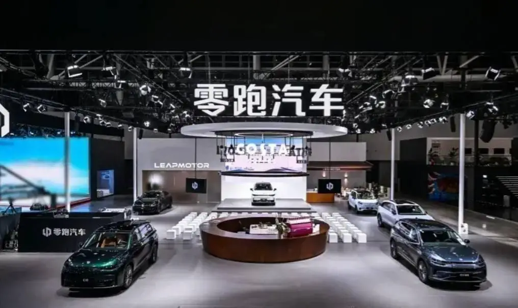 “价格屠夫”零跑首次半年度盈利,朱江明可以高枕无忧了吗?