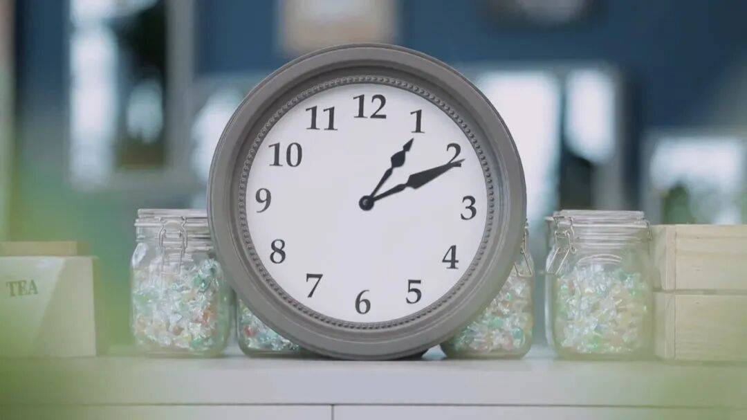 新能源车可供用户选择的产品要多太多。而动力电池原材料成本的下降,也让新能源车有了更大底气与空间投身“价格战”