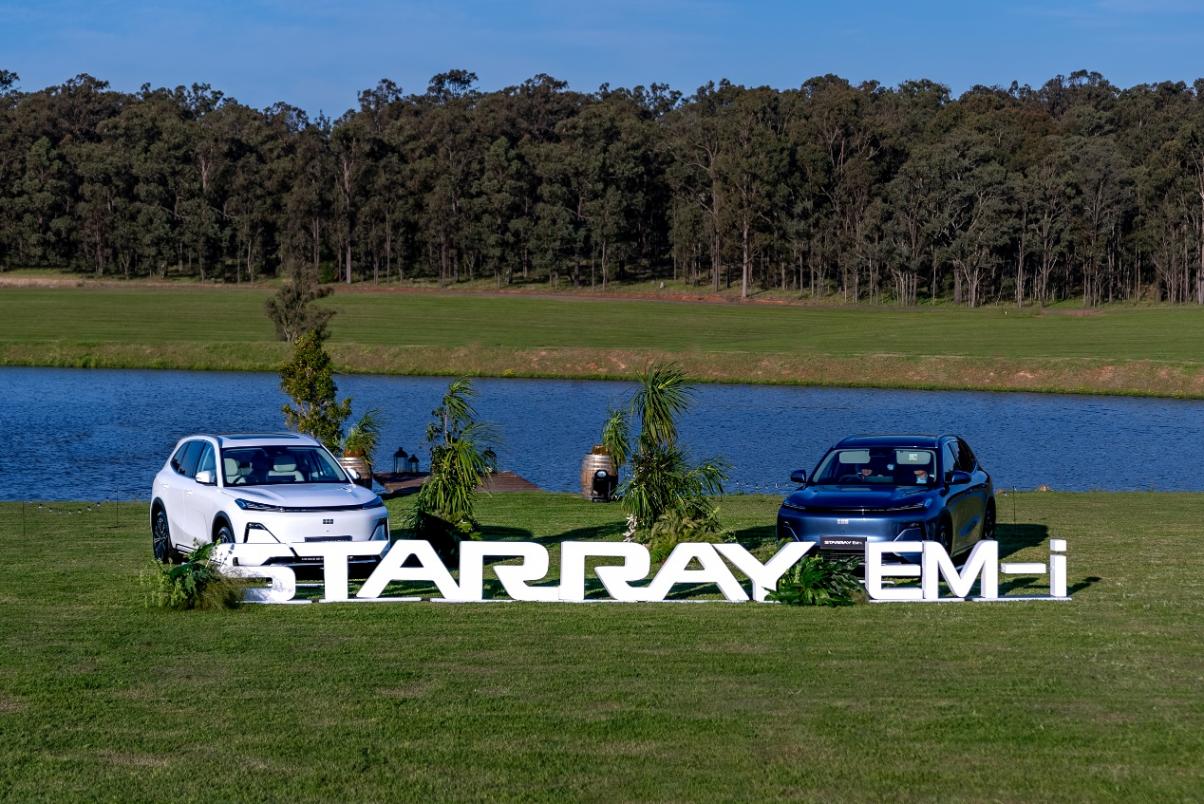 吉利控股前三季度销量突破295万辆，新能源占比过半