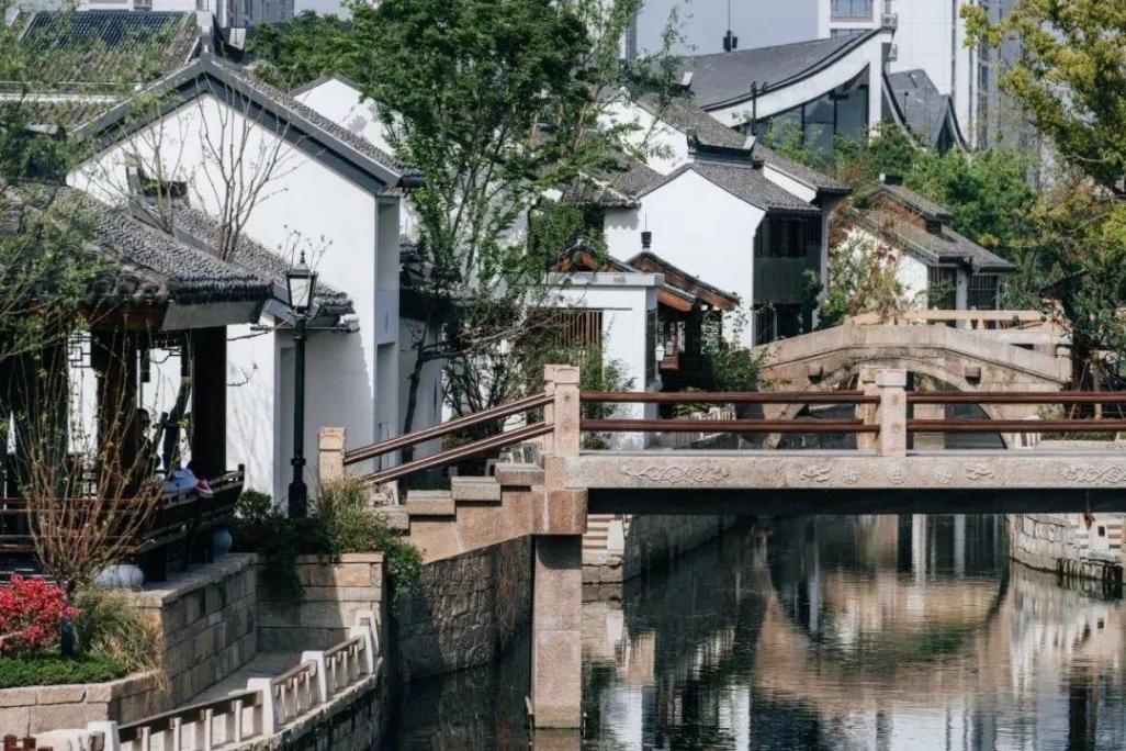 向“新”而兴|从破旧城中村到时尚新地标,蟠龙的变与不变