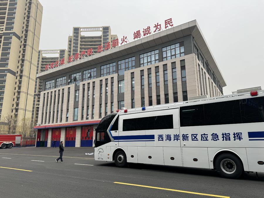 全省首辆!采用双侧拉厢舱体的客车型应急移动指挥车在新区上路