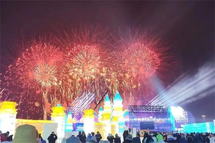 盛世冰雪、沸腾冰城,火出圈的“冰雪奇缘”相约下一个亚冬会