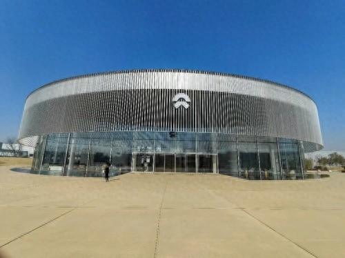 “不到50秒,两扇车门牢牢安在车体上”!蔚来f2工厂最新实探