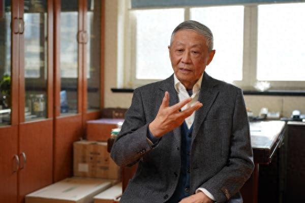 何建华专栏:胡锦华用一甲子守护心田里那颗种子