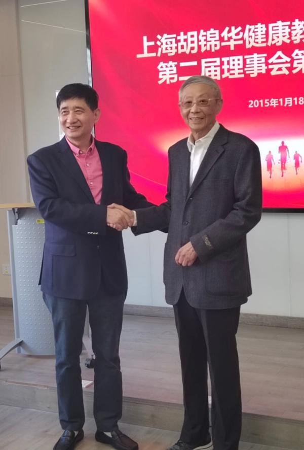 何建华专栏:胡锦华用一甲子守护心田里那颗种子