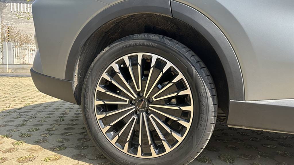 一台不输bba豪华质感的大5座suv 还有这些亮点 一台不输bba豪华质感的大5座suv 还有这些亮点