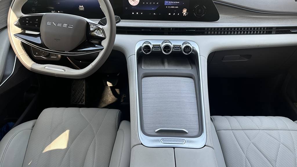 一台不输bba豪华质感的大5座suv 还有这些亮点 一台不输bba豪华质感的大5座suv 还有这些亮点