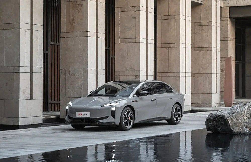 all in新能源后首款重磅车型 红旗eh7能否打开局面?