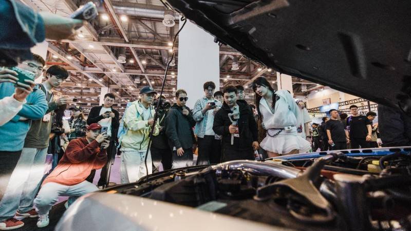 ax film携手gt show,科迪·沃克&李宏声空降,百万粉丝博主亮相