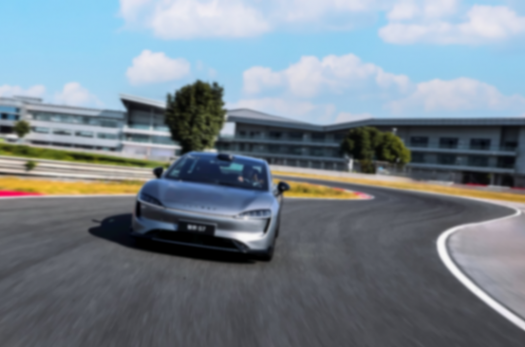 余承东称智界s7是家庭唯一用车,满配华为8大黑科技