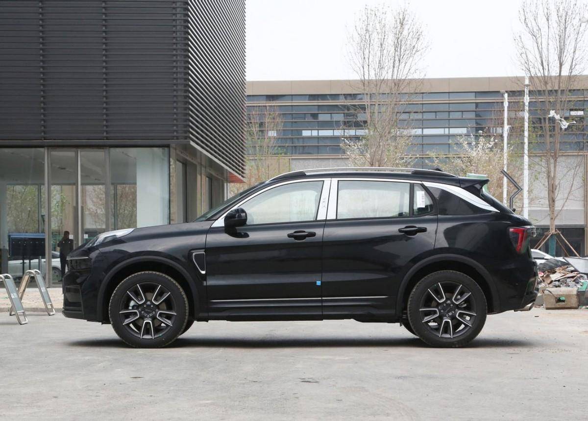 售价15.58万元起,2024款领克01正式上市,搭载2.0t发动机