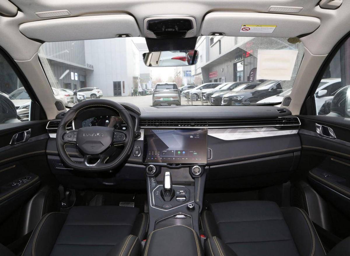 售价15.58万元起,2024款领克01正式上市,搭载2.0t发动机