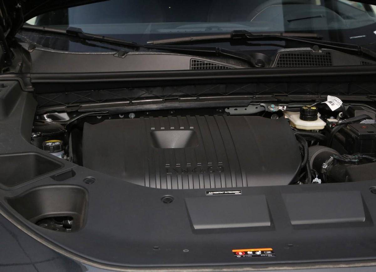 售价15.58万元起,2024款领克01正式上市,搭载2.0t发动机