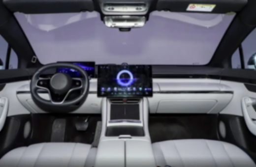 雷军和余承东掐架,小米su7唯一的竞品来了!