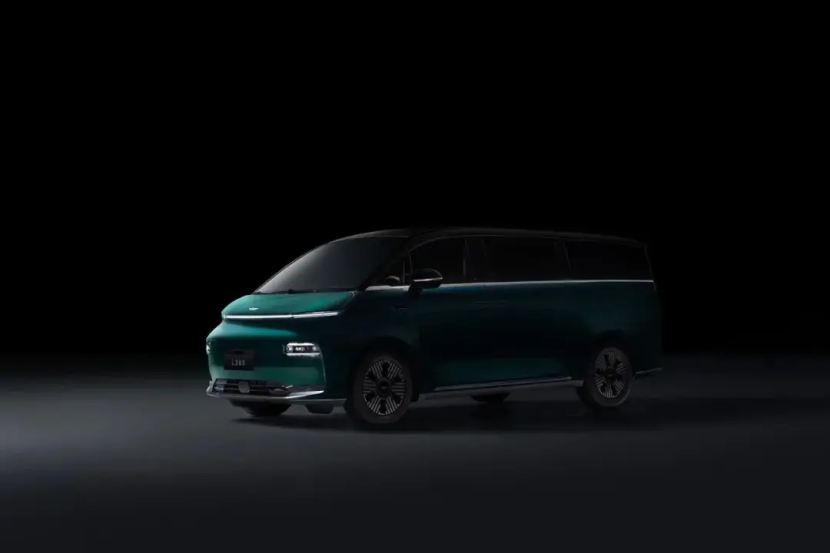 吉利子品牌levc发布全新中大型纯电mpv——l380