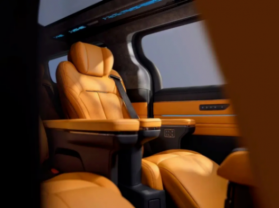 吉利子品牌levc发布全新中大型纯电mpv——l380