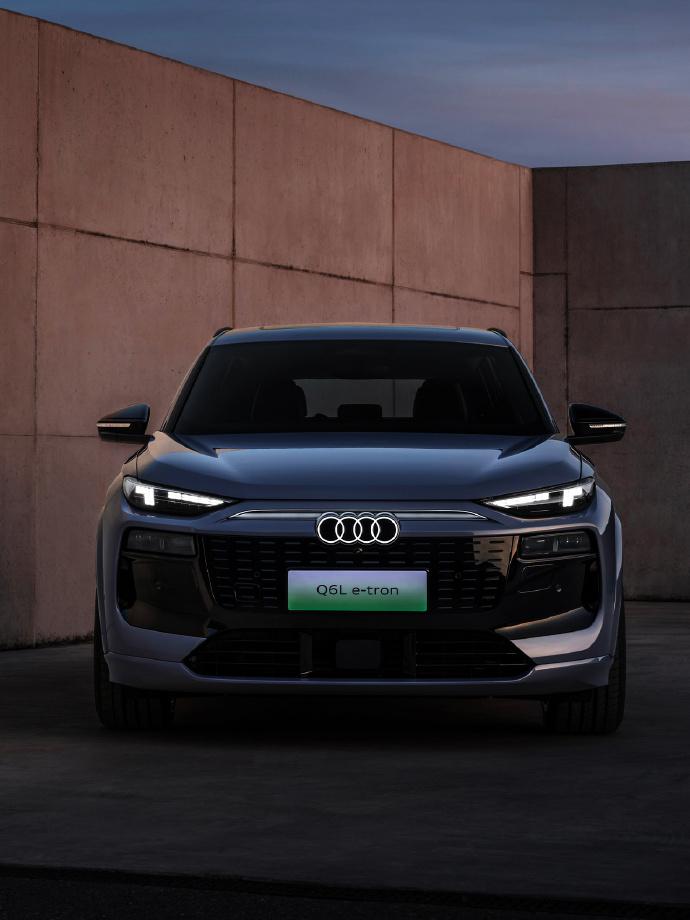 奥迪q6l e-tron官图公布,首款基于ppe纯电平台打造国产车型