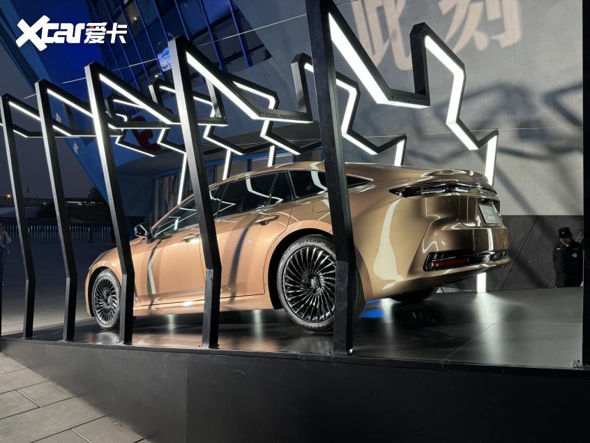 一汽丰田之夜:全新皇冠29.9万起/全新普拉多45.98万起