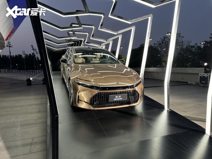 一汽丰田之夜:全新皇冠29.9万起/全新普拉多45.98万起