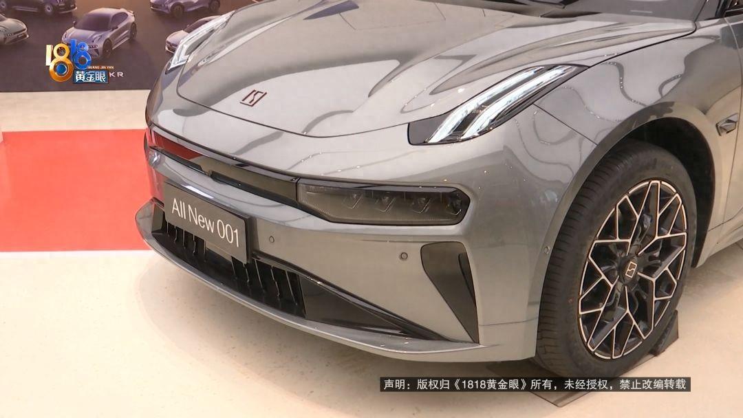 试驾极氪撞上刚提两小时的特斯拉,他说当时在体验“智驾”