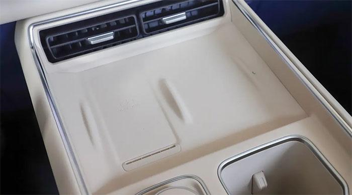 综合续航超1400公里,奇瑞全新风云t9亮相2024北京车展