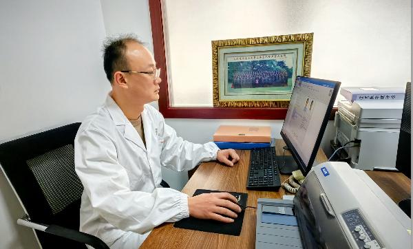 松江这名退役军人自主创业,提供便民诊疗服务